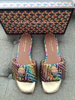 Kurt Geiger London Kensington Slide Sandal, size US8 /EU38.5